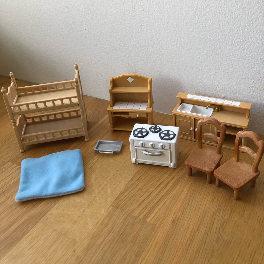 Lot of Calico Critters Sylvanian Families Furniture Dollhouse Furniture